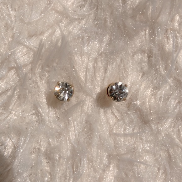 Earrings - Picture 1 of 2